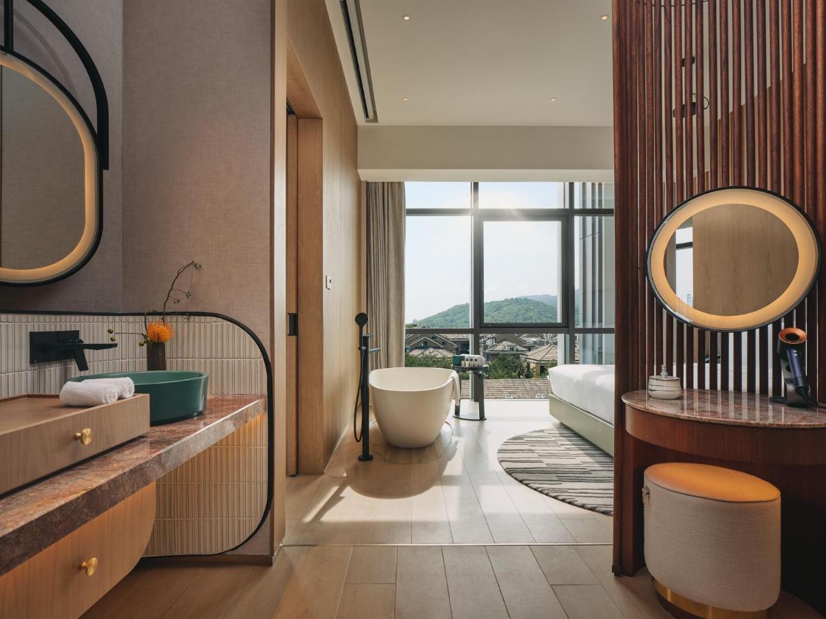 Hotel Indigo Hangzhou Uptown,Close To Westlake , Boutique Design Hotel With Freeflow Minibar Exterior photo
